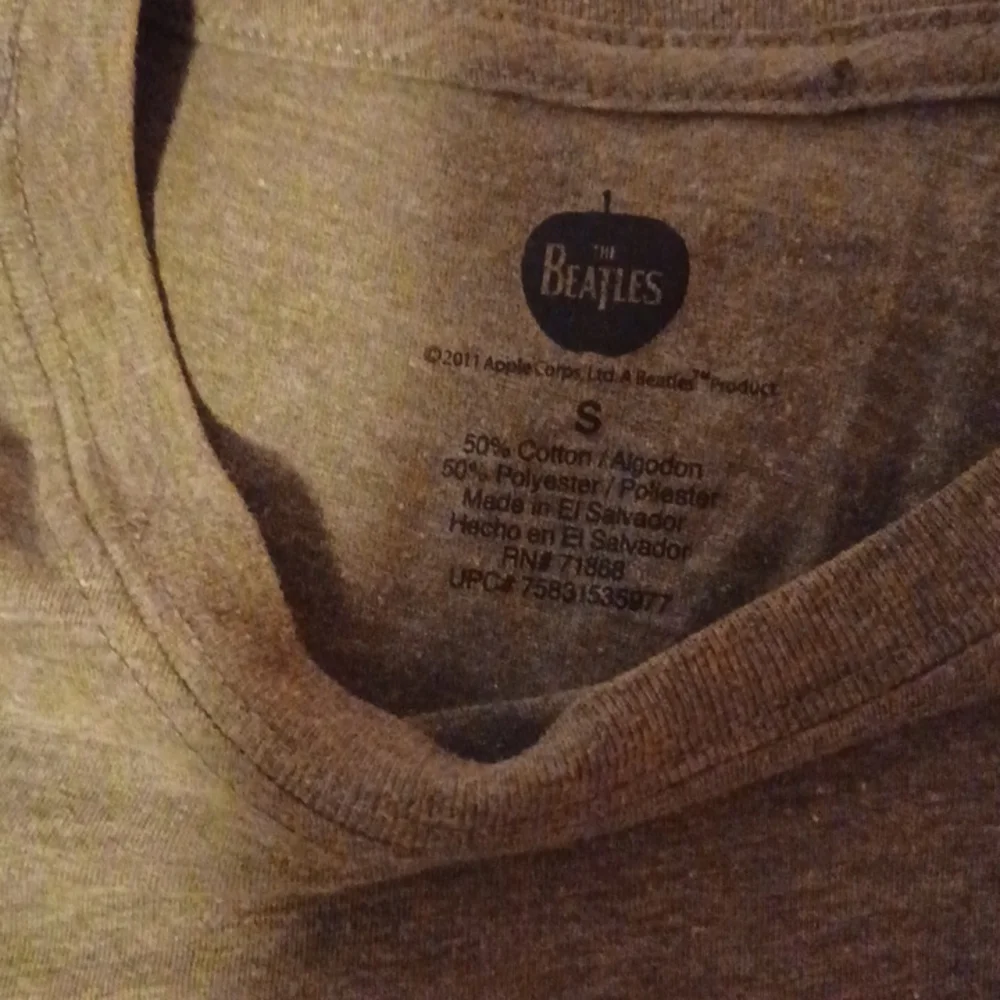 Beatles tee size small - Picture 3 of 3
